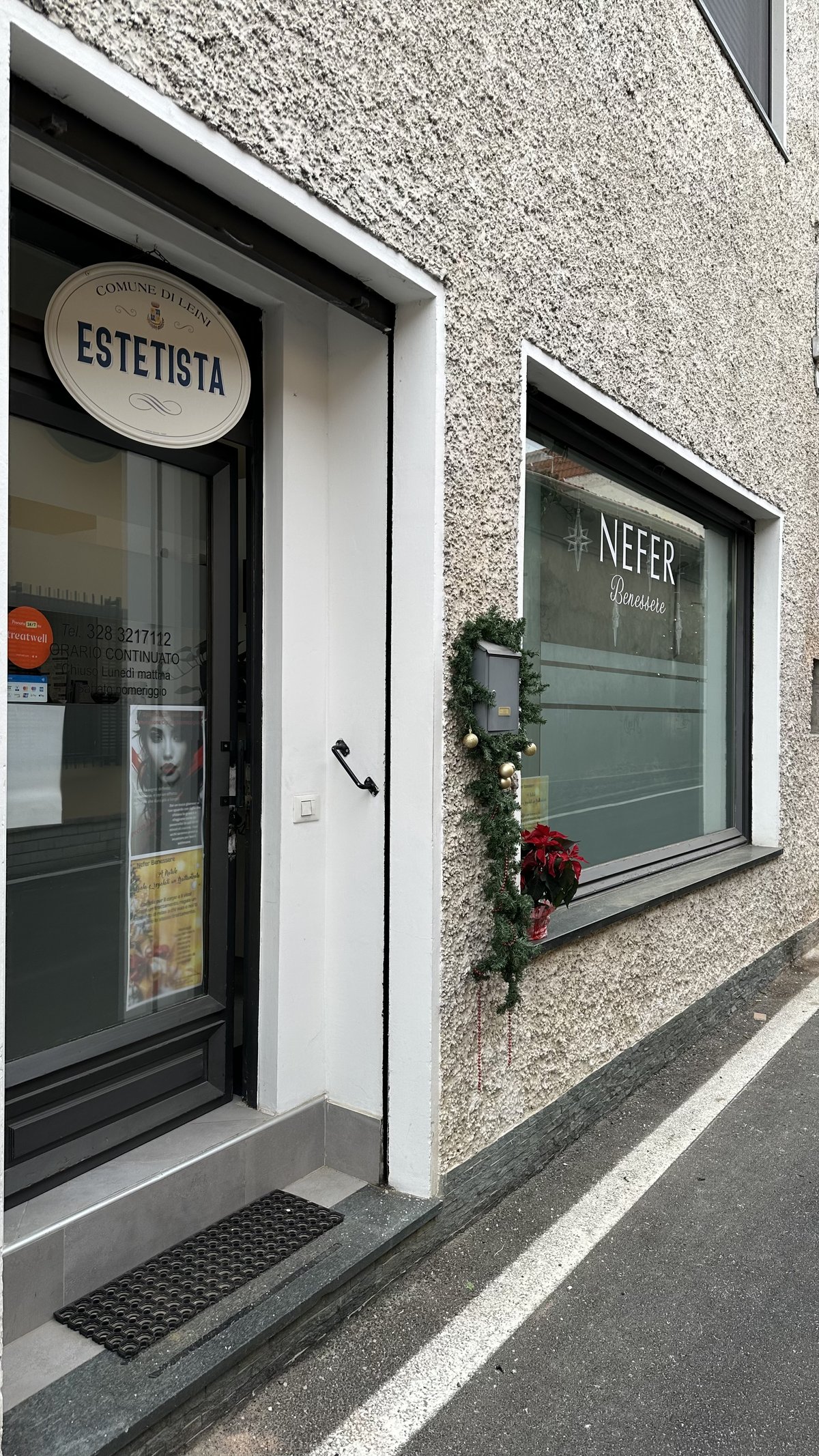 Ingresso centro estetico leini NEFER Benessere